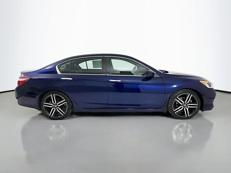 2016 Honda Accord 9th Gen - Image 8 of 12