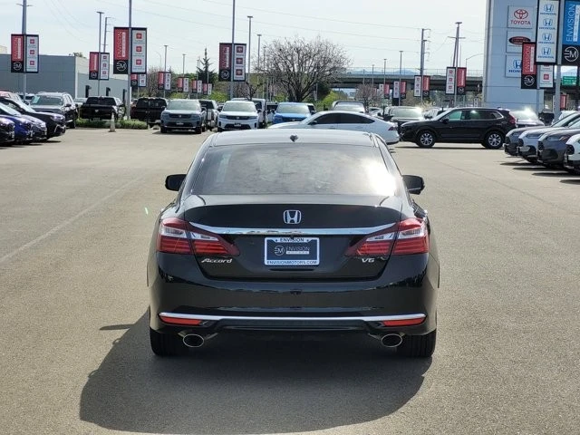 2016 Honda Accord 9th Gen - Image 6 of 12