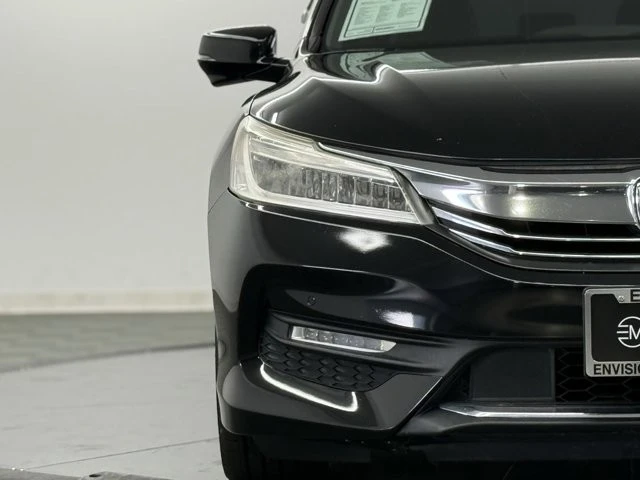 2016 Honda Accord 9th Gen - Image 4 of 12