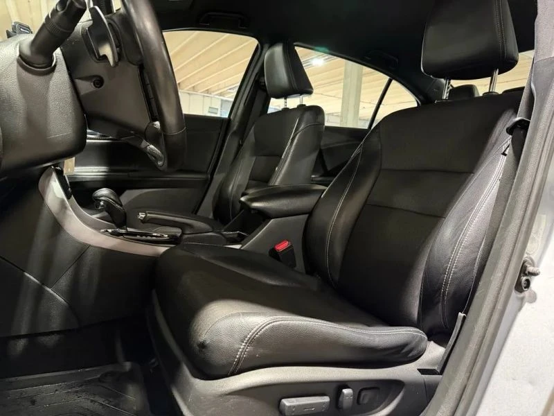 2016 Honda Accord 9th Gen - Image 9 of 12