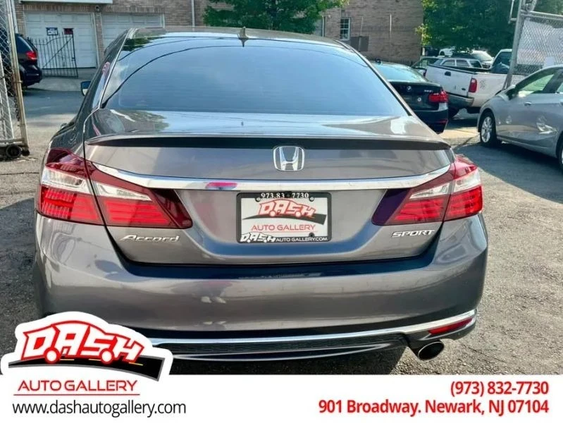 2016 Honda Accord 9th Gen - Image 9 of 12