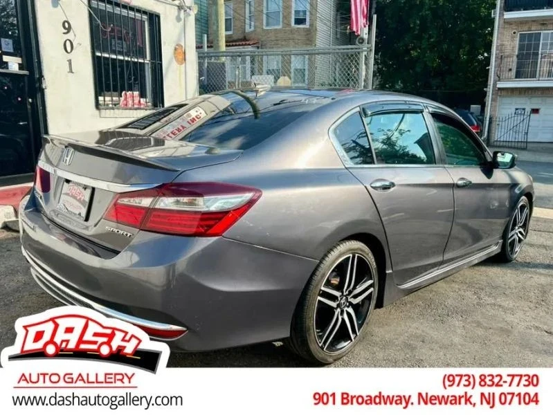2016 Honda Accord 9th Gen - Image 6 of 12