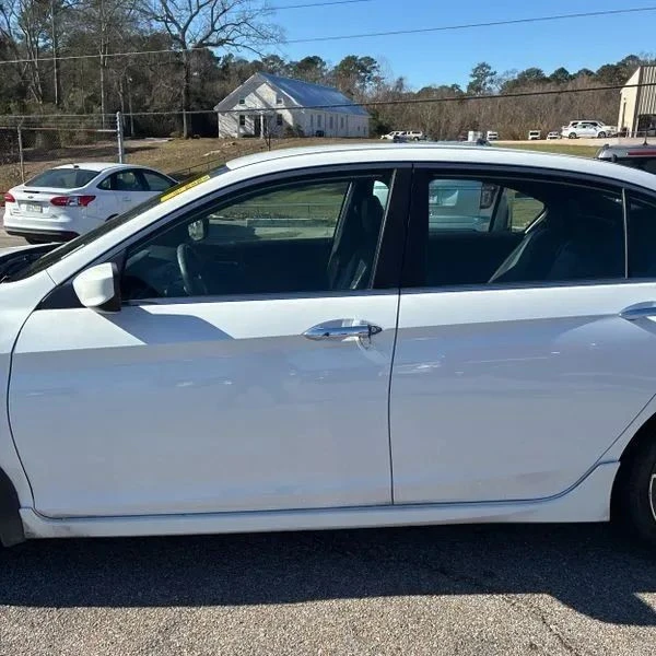 2016 Honda Accord 9th Gen - Image 4 of 12
