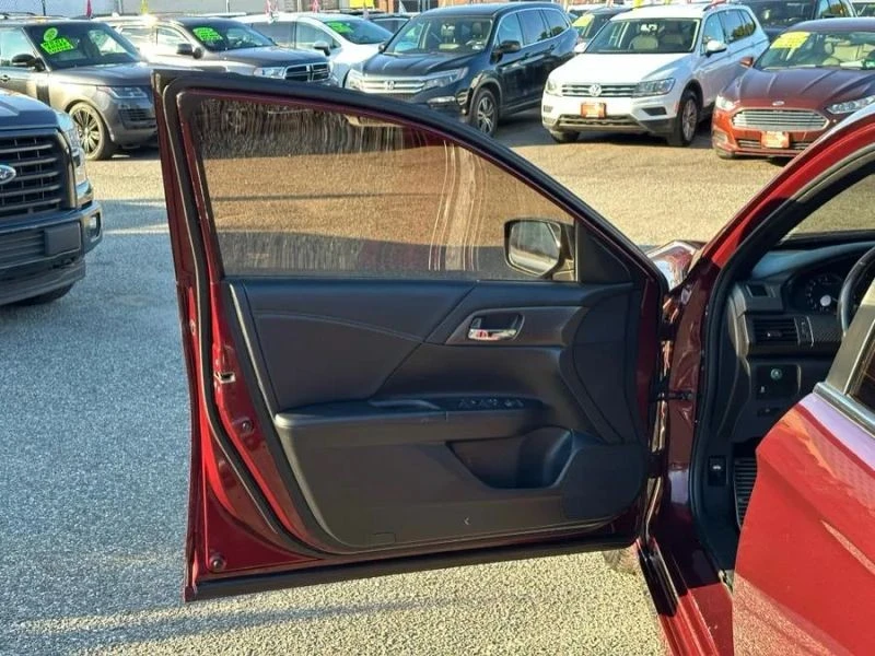 2016 Honda Accord 9th Gen - Image 9 of 12
