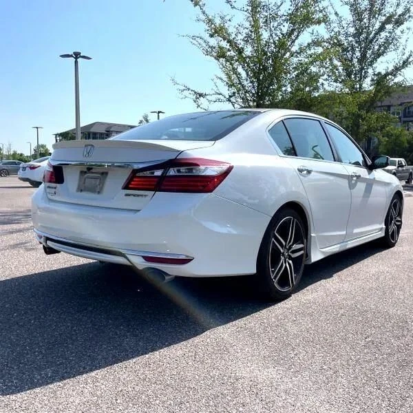 2016 Honda Accord 9th Gen - Image 7 of 12