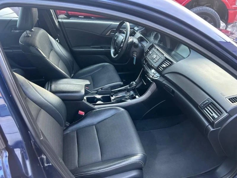 2016 Honda Accord 9th Gen - Image 8 of 12
