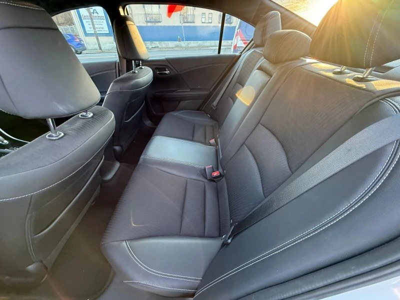 2016 Honda Accord 9th Gen - Image 7 of 10