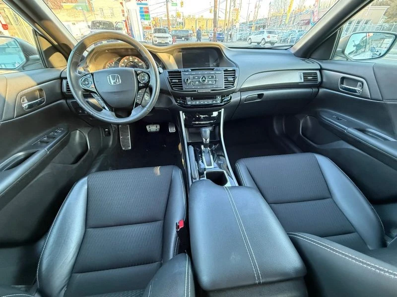 2016 Honda Accord 9th Gen - Image 8 of 10