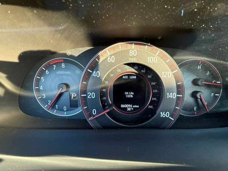 2016 Honda Accord 9th Gen - Image 9 of 10