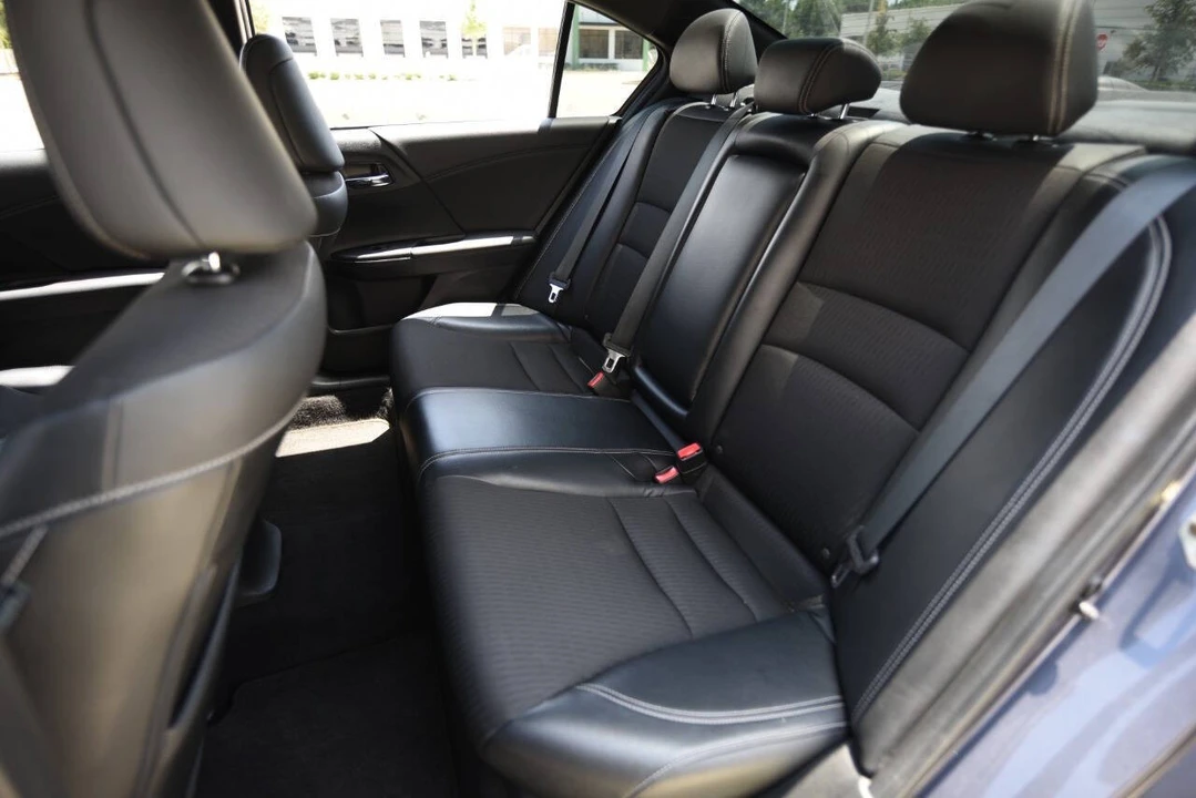 2016 Honda Accord 9th Gen - Image 12 of 17
