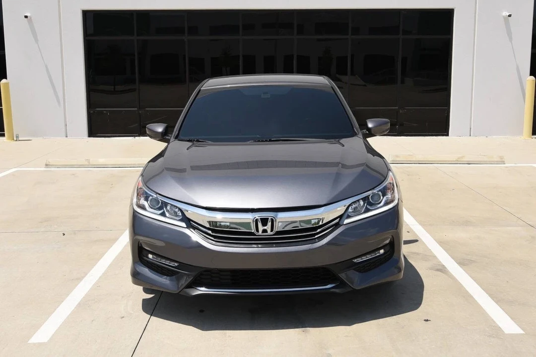 2016 Honda Accord 9th Gen - Image 3 of 17