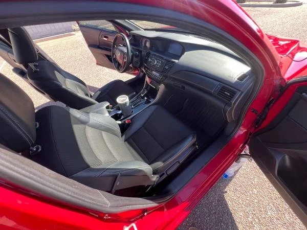 2016 Honda Accord 9th Gen - Image 9 of 19