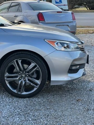 2016 Honda Accord 9th Gen - Image 12 of 19
