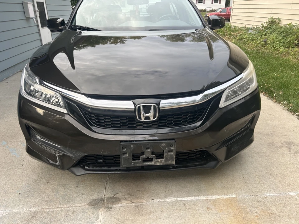 2016 Honda Accord 9th Gen - Image 2 of 14