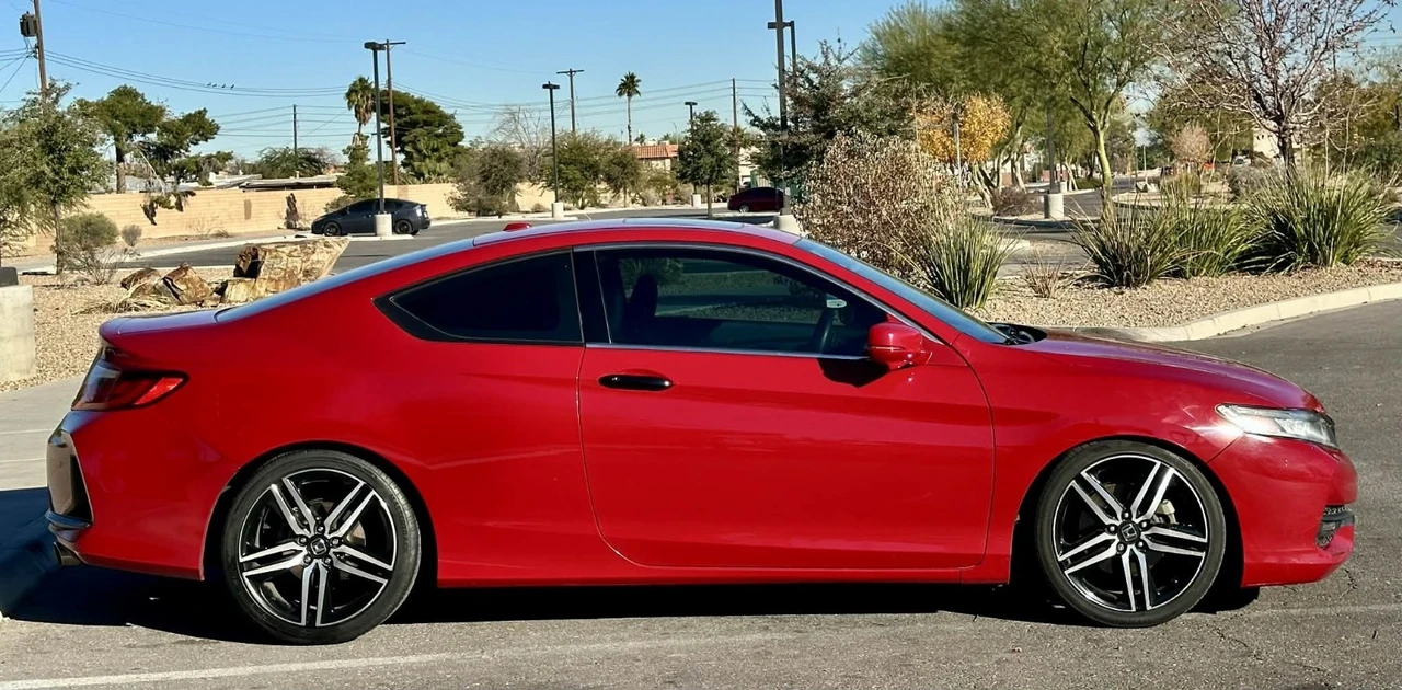 2016 Honda Accord 9th Gen - Image 3 of 16