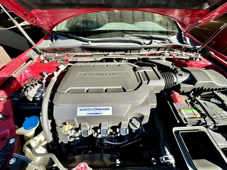 2016 Honda Accord 9th Gen - Image 16 of 16