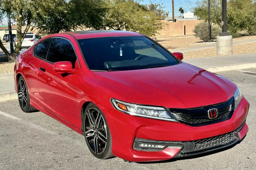 2016 Honda Accord 9th Gen - Image 4 of 16