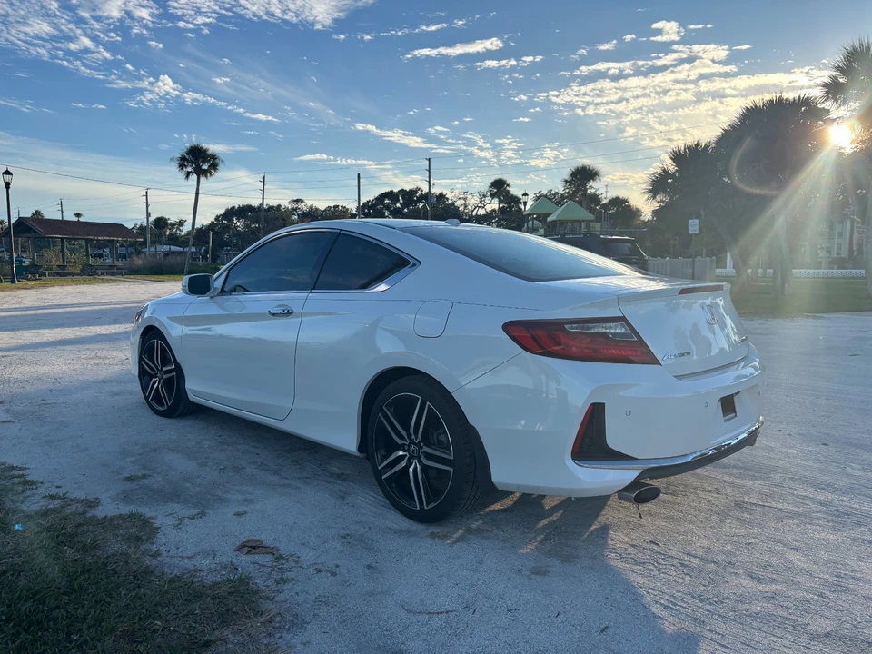 2016 Honda Accord 9th Gen - Image 6 of 8