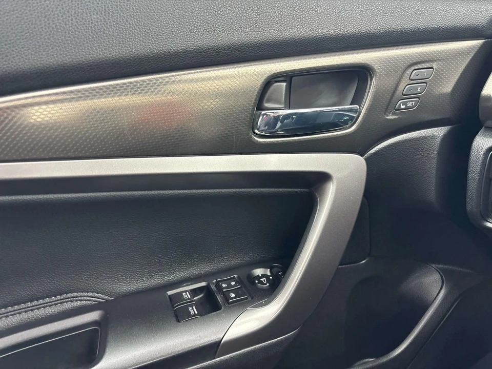 2016 Honda Accord 9th Gen - Image 16 of 21