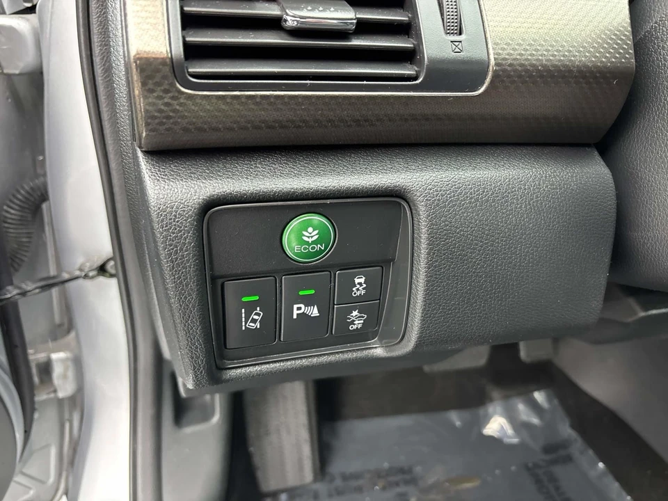 2016 Honda Accord 9th Gen - Image 15 of 21