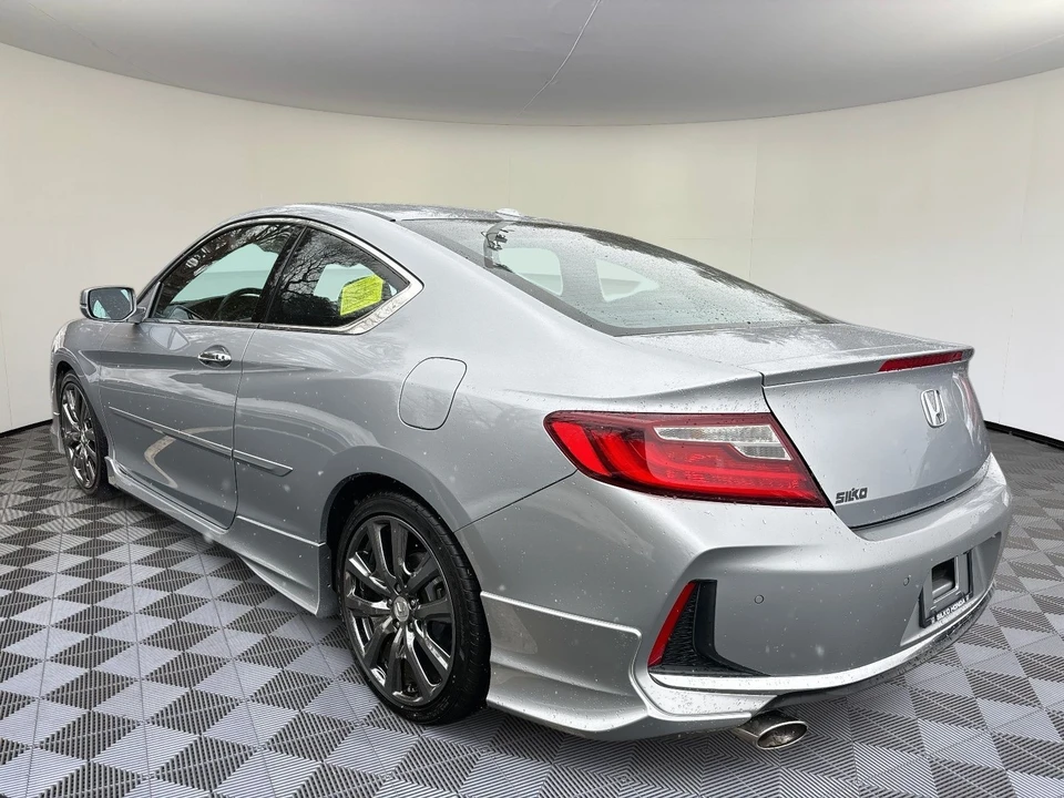 2016 Honda Accord 9th Gen - Image 5 of 21