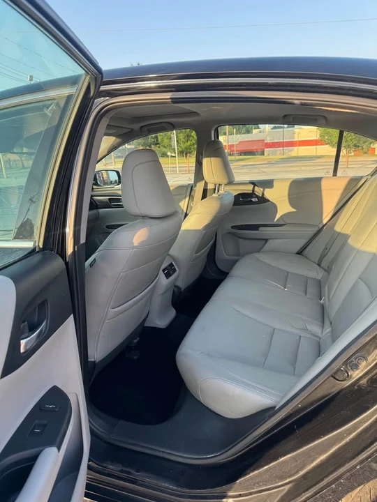 2016 Honda Accord 9th Gen - Image 11 of 14