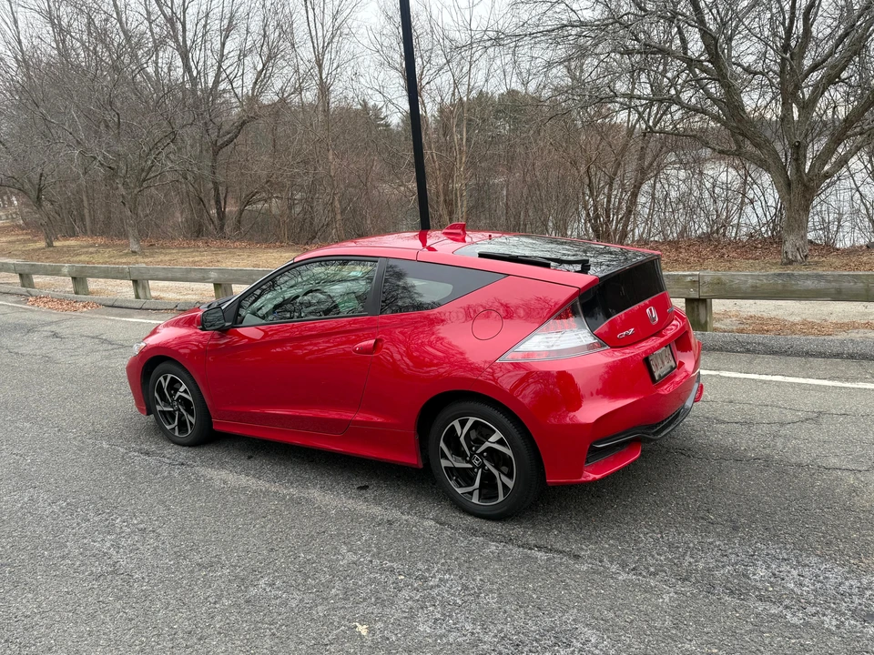 2016 Honda CR-Z - Image 10 of 31
