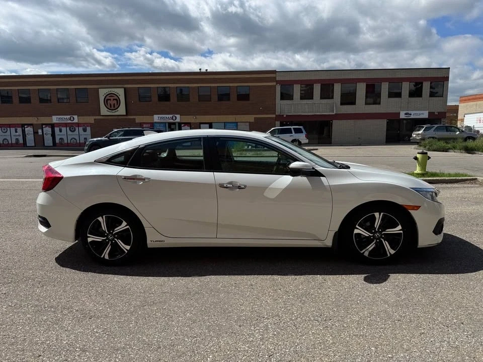 2016 Honda Civic 10th Gen - Image 4 of 18