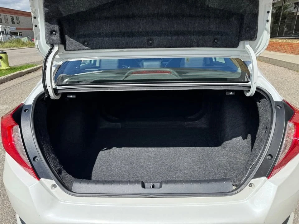 2016 Honda Civic 10th Gen - Image 10 of 18