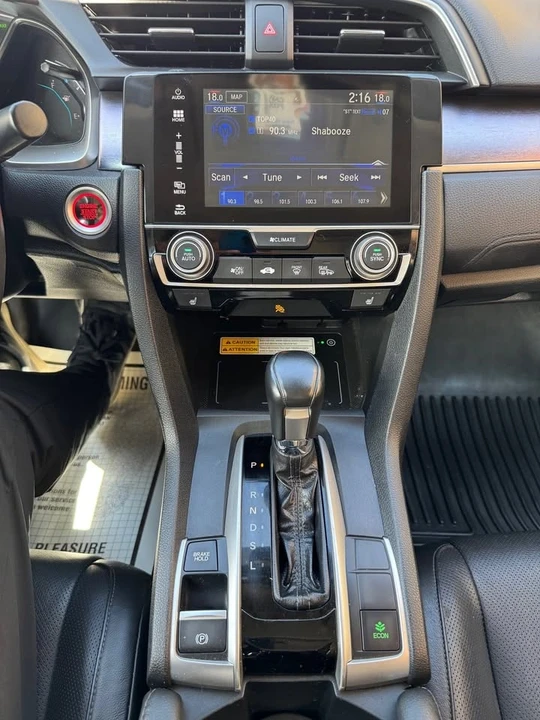 2016 Honda Civic 10th Gen - Image 16 of 18