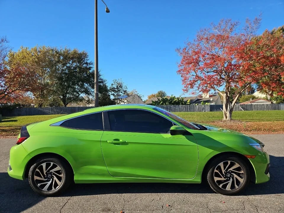 2016 Honda Civic 10th Gen - Image 7 of 20