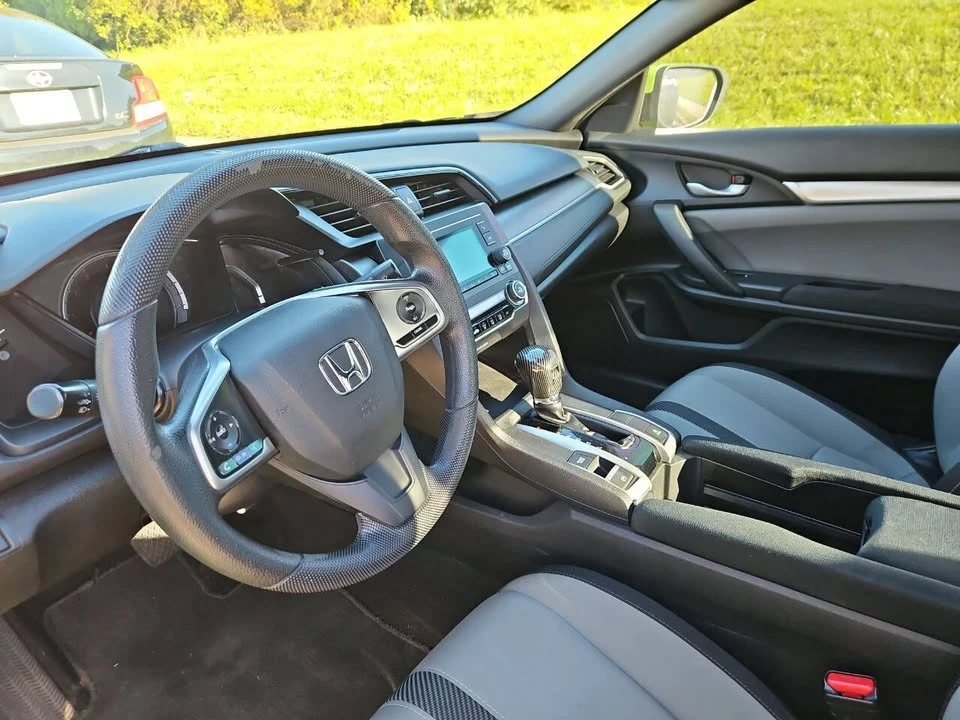 2016 Honda Civic 10th Gen - Image 11 of 20