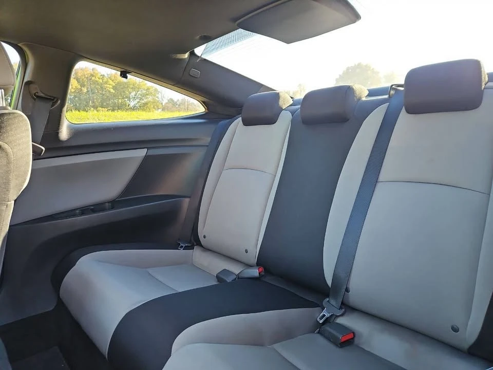 2016 Honda Civic 10th Gen - Image 14 of 20