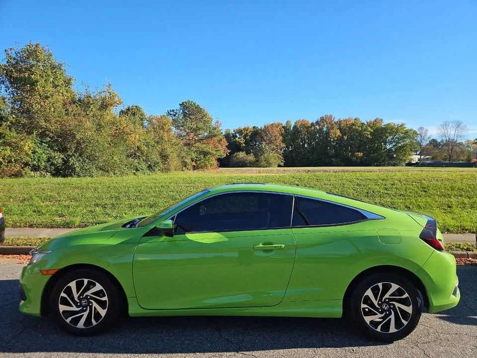 2016 Honda Civic 10th Gen - Image 2 of 20