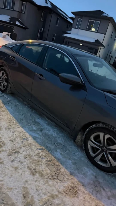 2016 Honda Civic 10th Gen - Image 2 of 7