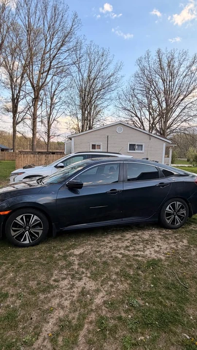 2016 Honda Civic 10th Gen - Image 3 of 8