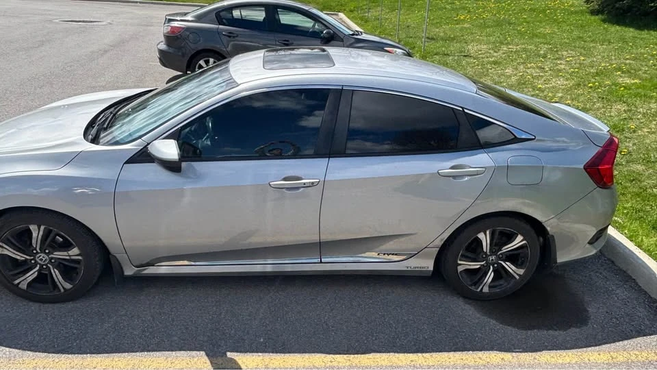 2016 Honda Civic 10th Gen - Image 3 of 7