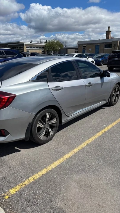 2016 Honda Civic 10th Gen - Image 2 of 7