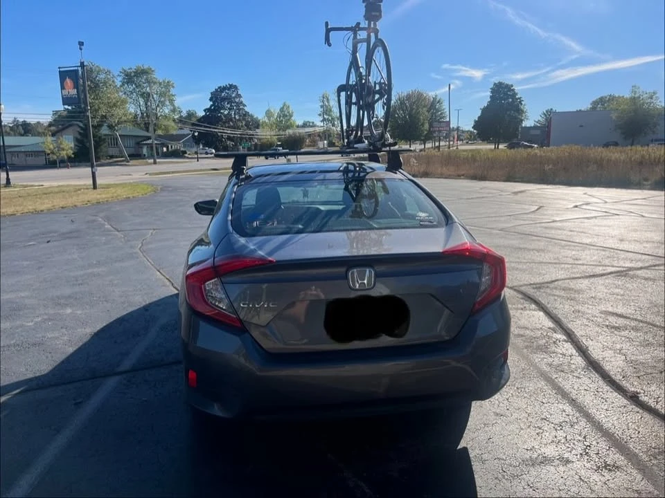 2016 Honda Civic 10th Gen - Image 2 of 7