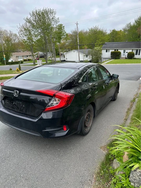2016 Honda Civic 10th Gen - Image 3 of 12