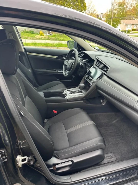2016 Honda Civic 10th Gen - Image 8 of 12
