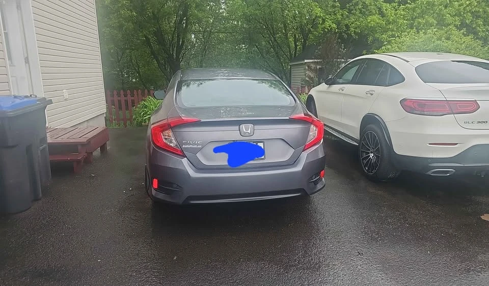 2016 Honda Civic 10th Gen - Image 2 of 5