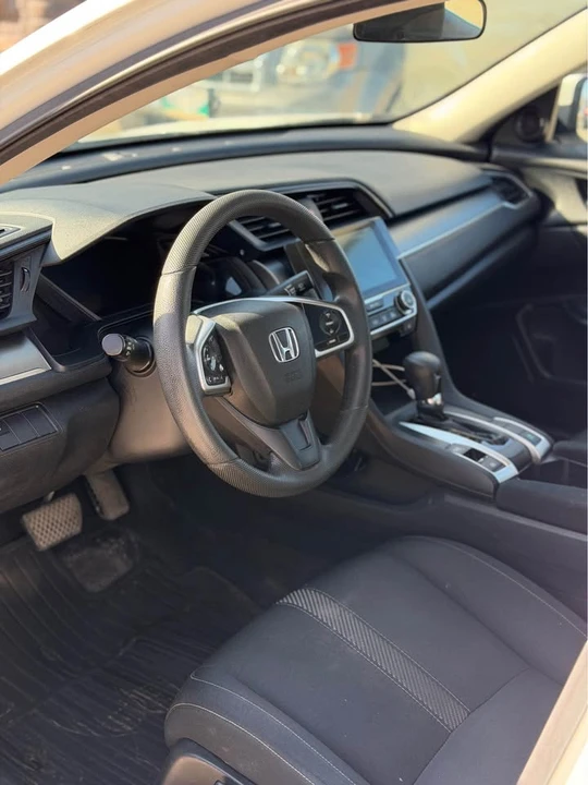 2016 Honda Civic 10th Gen - Image 7 of 8