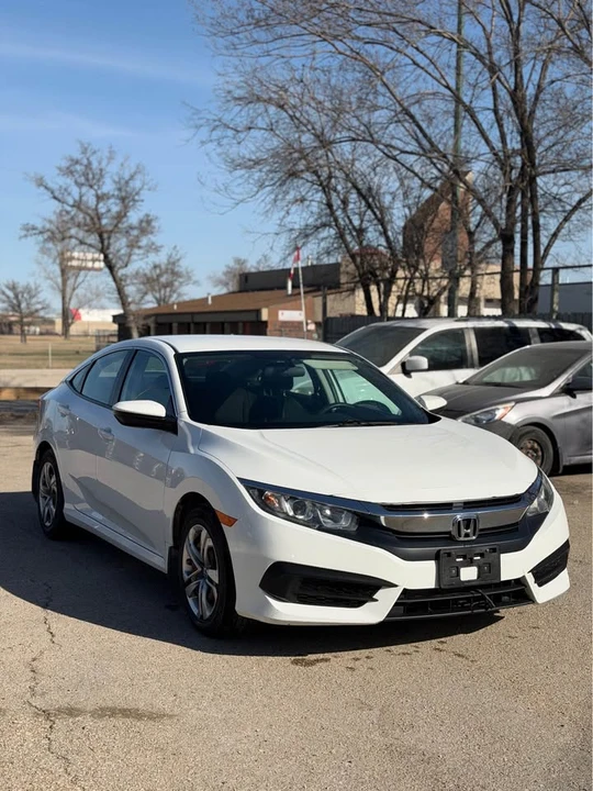 2016 Honda Civic 10th Gen - Image 2 of 8