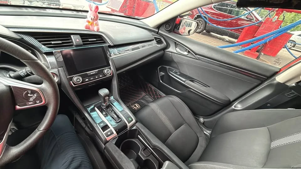 2016 Honda Civic 10th Gen - Image 4 of 16