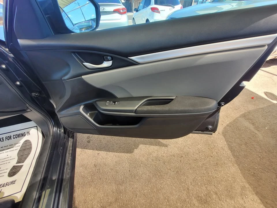 2016 Honda Civic 10th Gen - Image 13 of 18