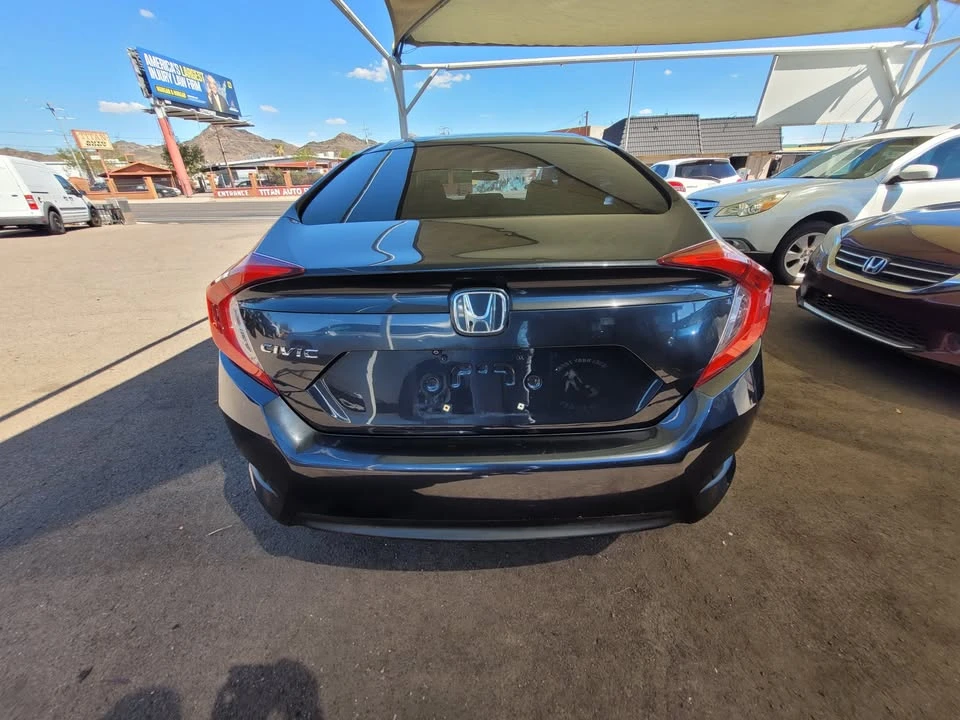 2016 Honda Civic 10th Gen - Image 5 of 18