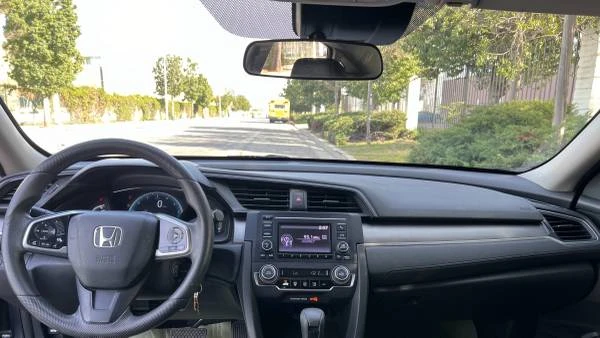2016 Honda Civic 10th Gen - Image 8 of 10