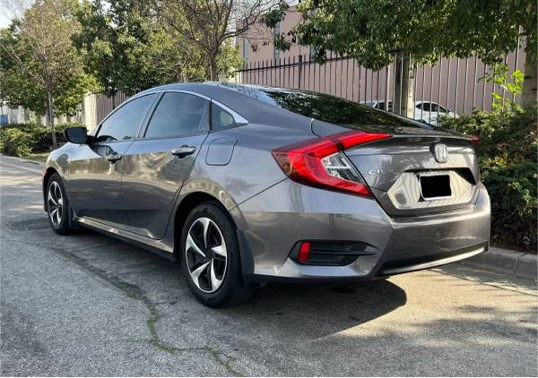 2016 Honda Civic 10th Gen - Image 4 of 10