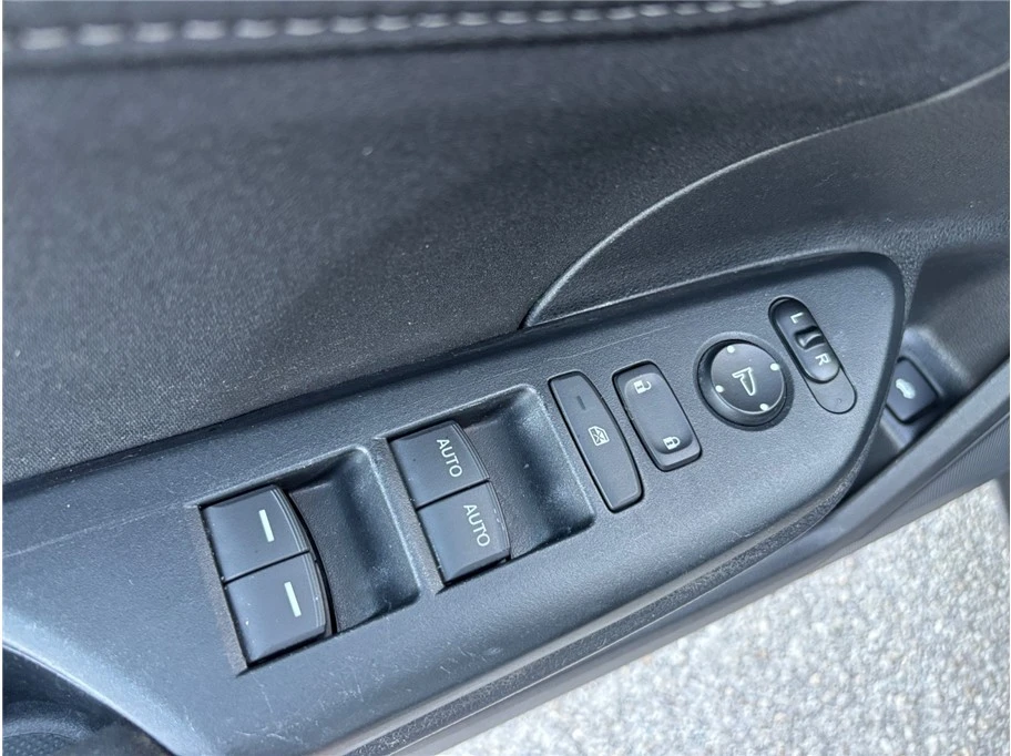2016 Honda Civic 10th Gen - Image 18 of 21
